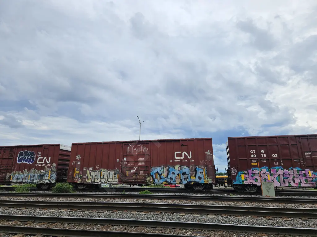 CN405795 - NORTH-AMERICA