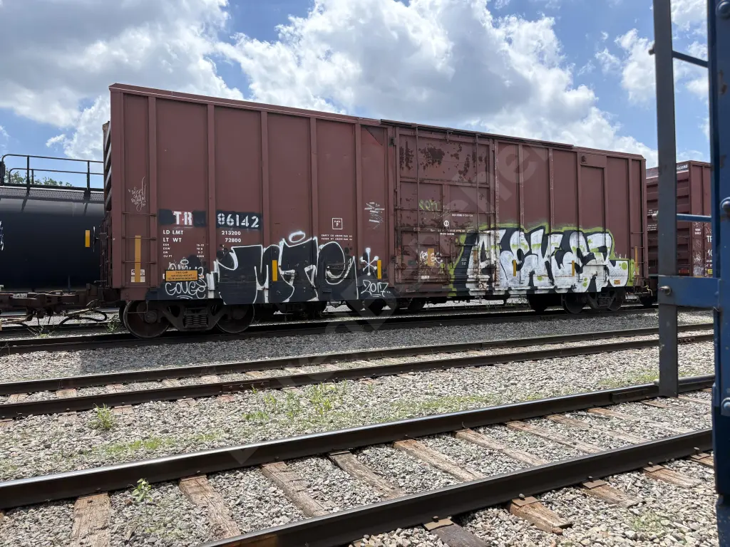 TR86142 - CANADA