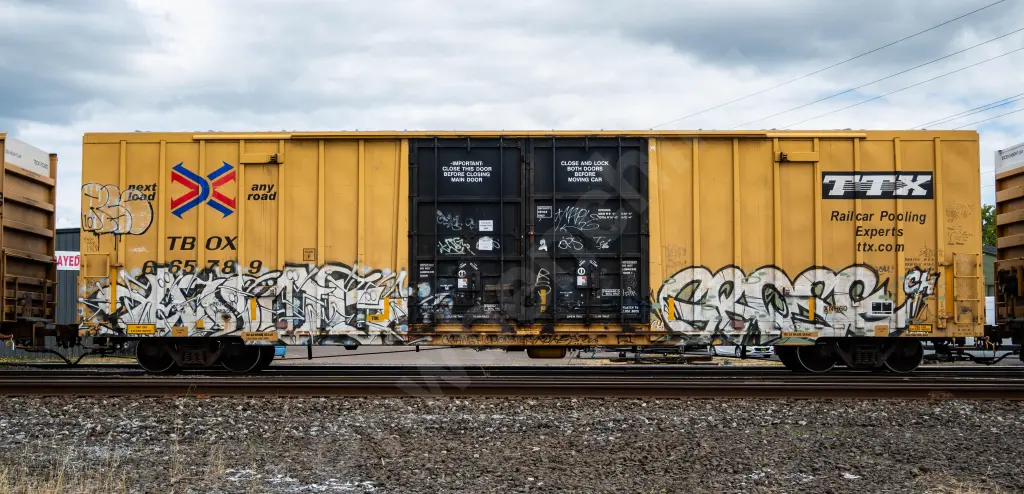 TBOX665789 - NORTH-AMERICA