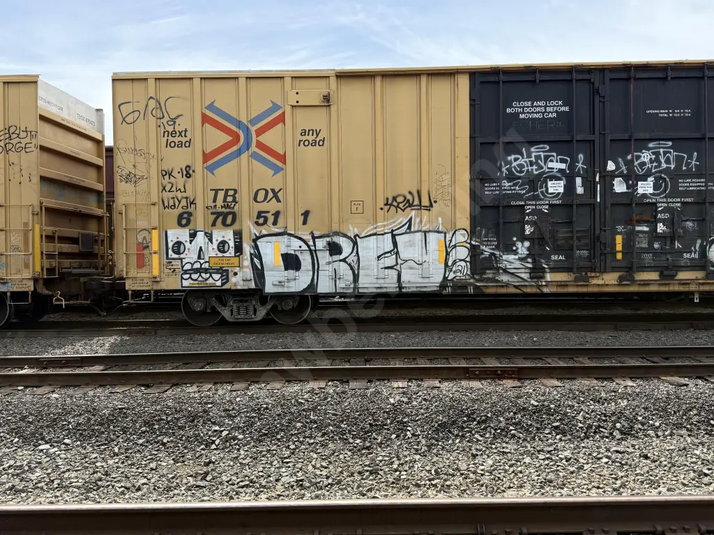 TBOX670511 - NORTH-AMERICA