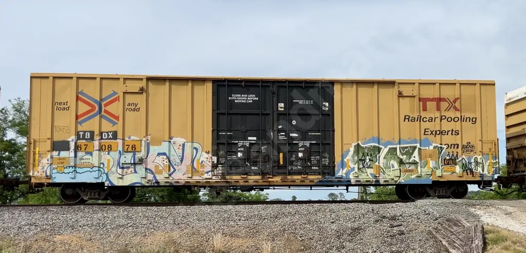 TBOX670878 - NORTH-AMERICA
