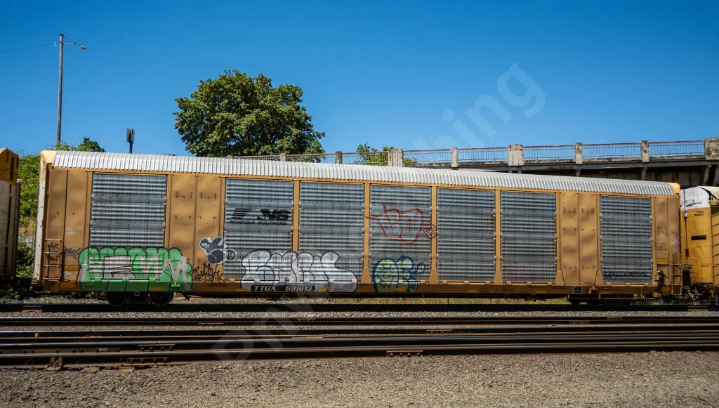 TTGX691613 - NORTH-AMERICA