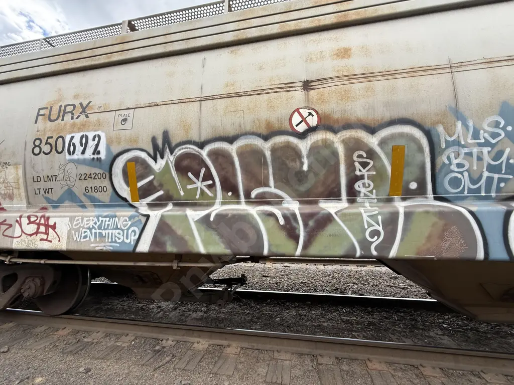 FURX850692 - NORTH-AMERICA