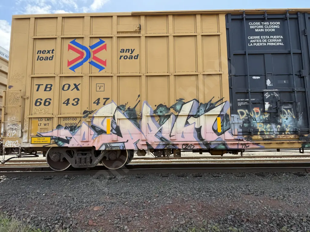 TBOX664347 - NORTH-AMERICA