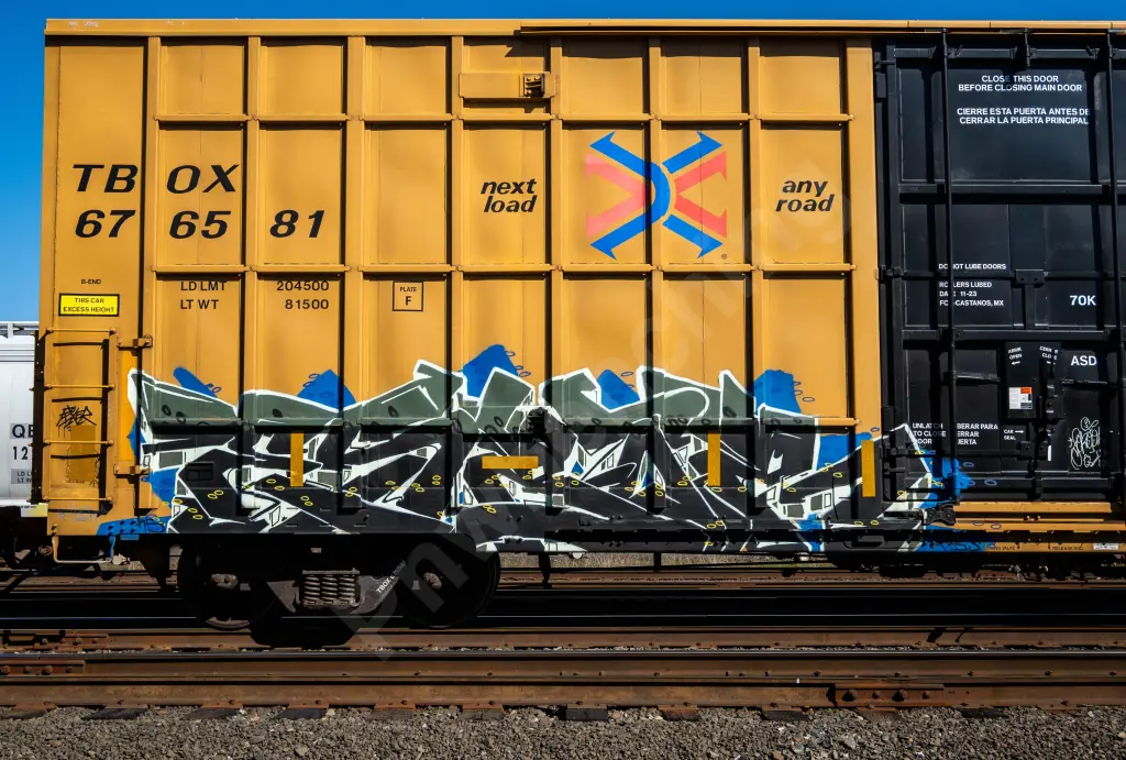 TBOX676581 - NORTH-AMERICA