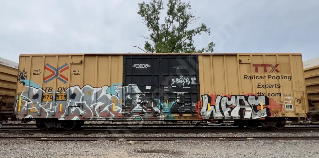 TBOX670876 - NORTH-AMERICA