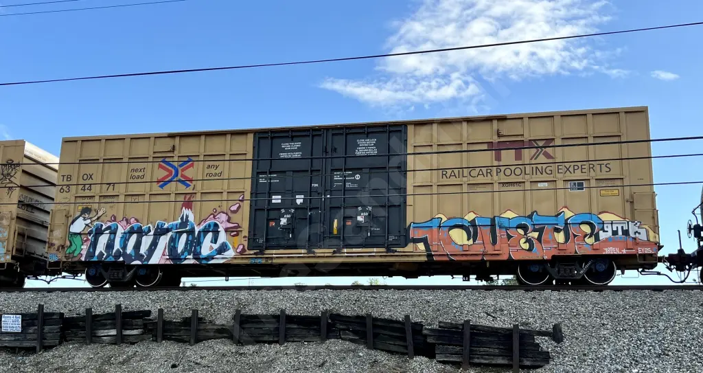 TBOX634471 - NORTH-AMERICA