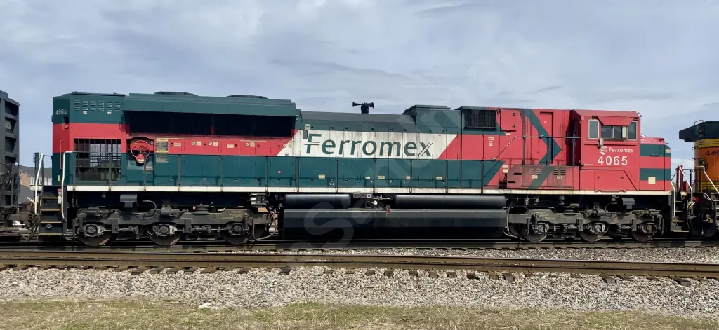 FXE4065 - NORTH-AMERICA