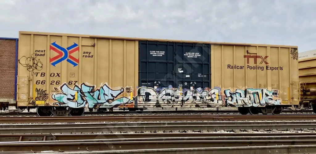 TBOX662667 - NORTH-AMERICA
