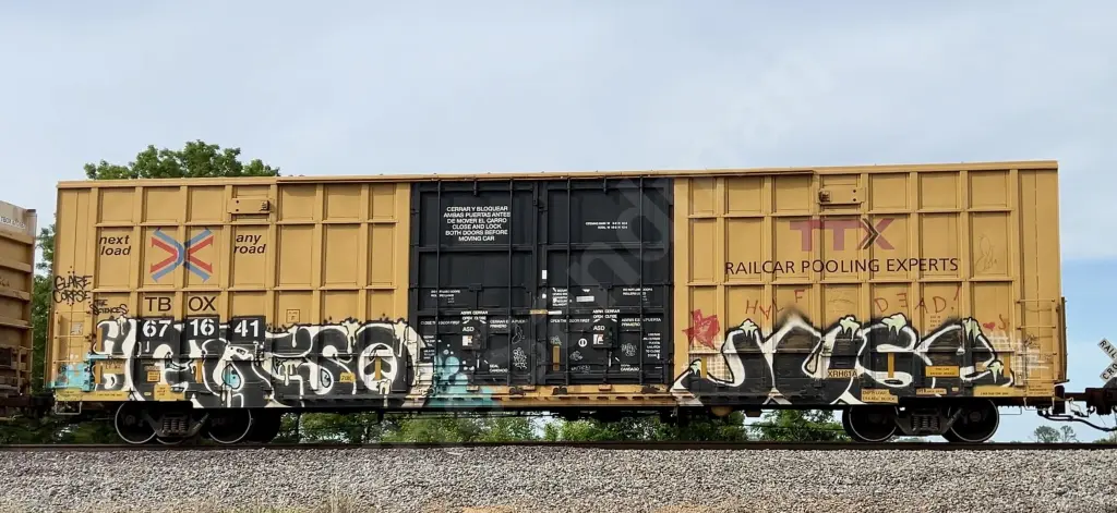 TBOX671641 - NORTH-AMERICA