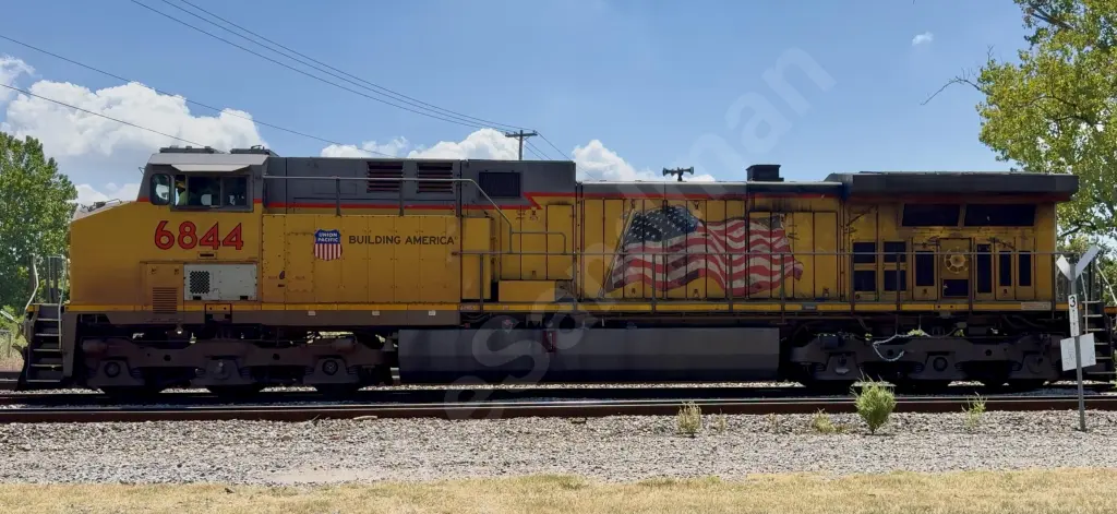 UP6844 - NORTH-AMERICA