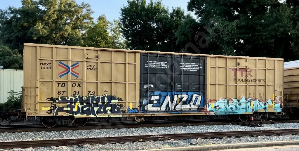 TBOX673173 - NORTH-AMERICA