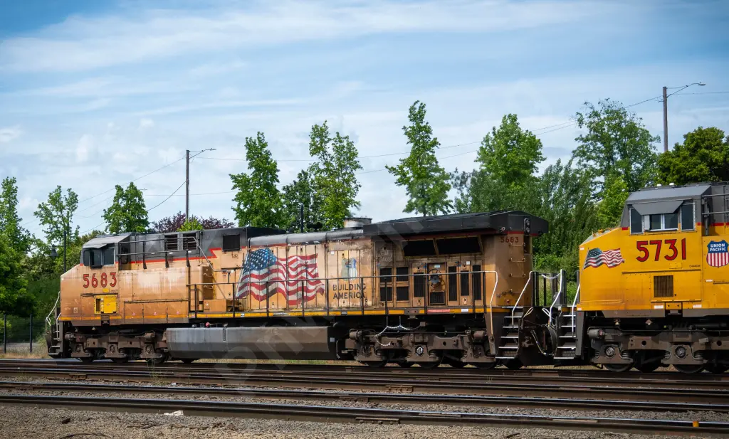 UP5683 - NORTH-AMERICA