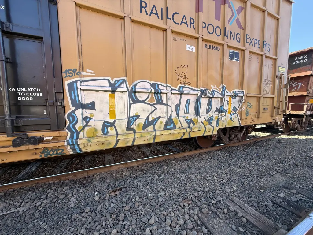 TBOX677016 - NORTH-AMERICA