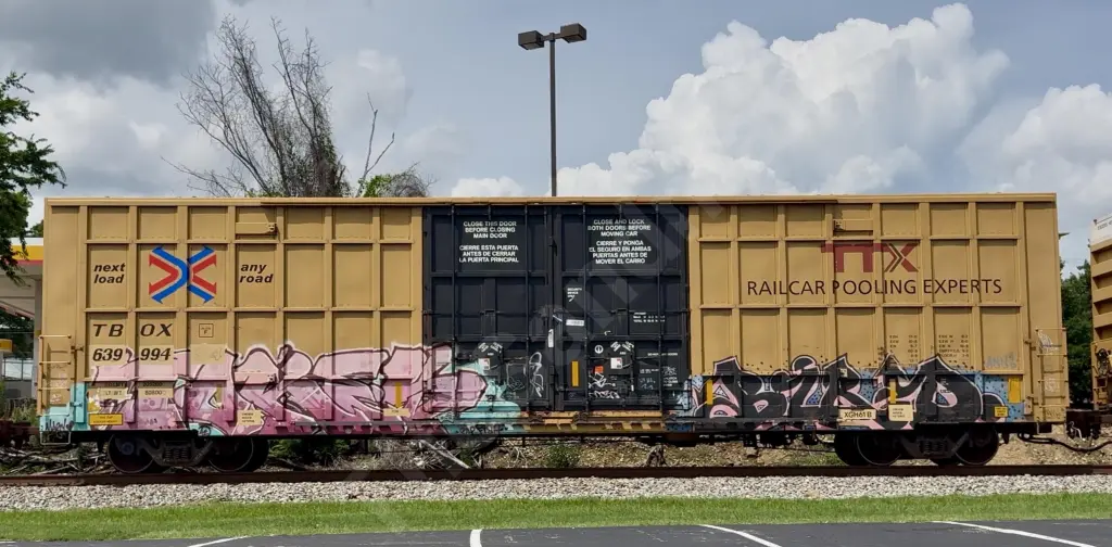 TBOX639994 - NORTH-AMERICA