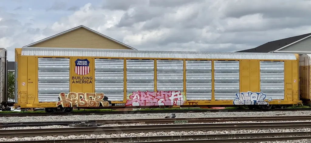 TTGX698803 - NORTH-AMERICA