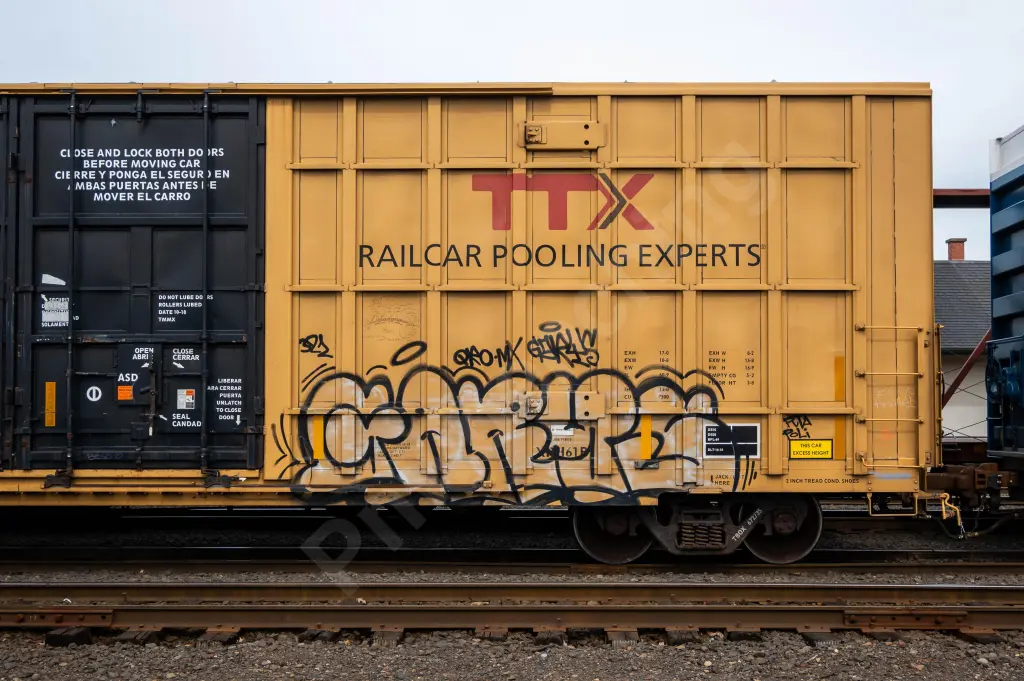 TBOX672735 - NORTH-AMERICA