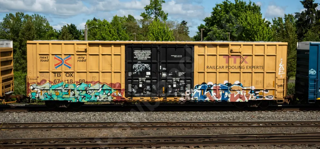 TBOX671888 - NORTH-AMERICA
