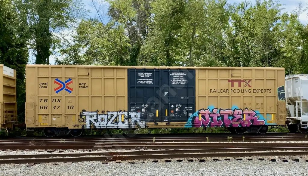 TBOX664710 - NORTH-AMERICA