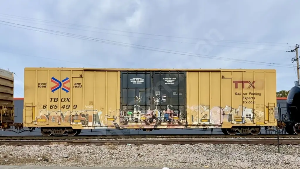 TBOX665499 - NORTH-AMERICA