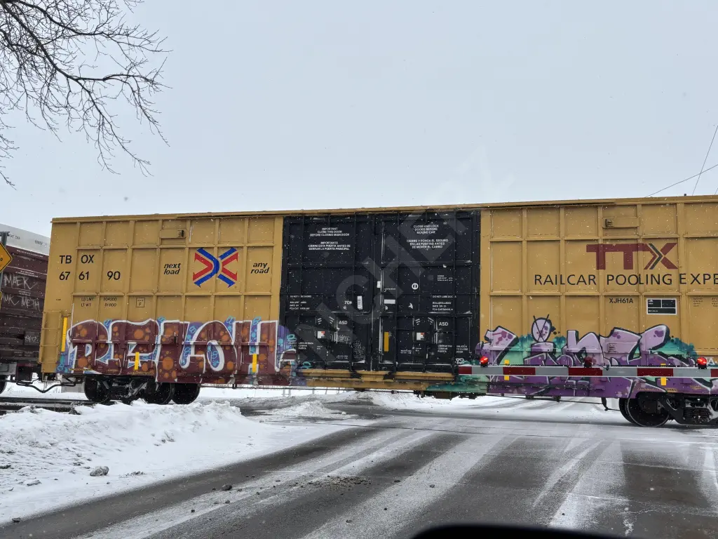 TBOX676190 - NORTH-AMERICA