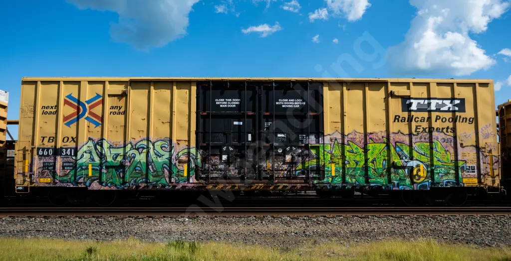 TBOX660341 - NORTH-AMERICA