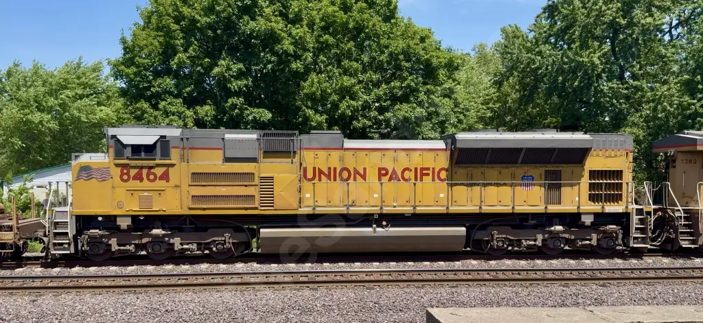 UP8464 - NORTH-AMERICA