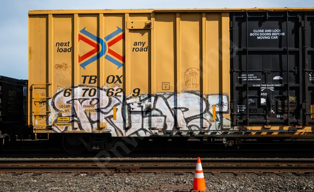TBOX670629 - NORTH-AMERICA