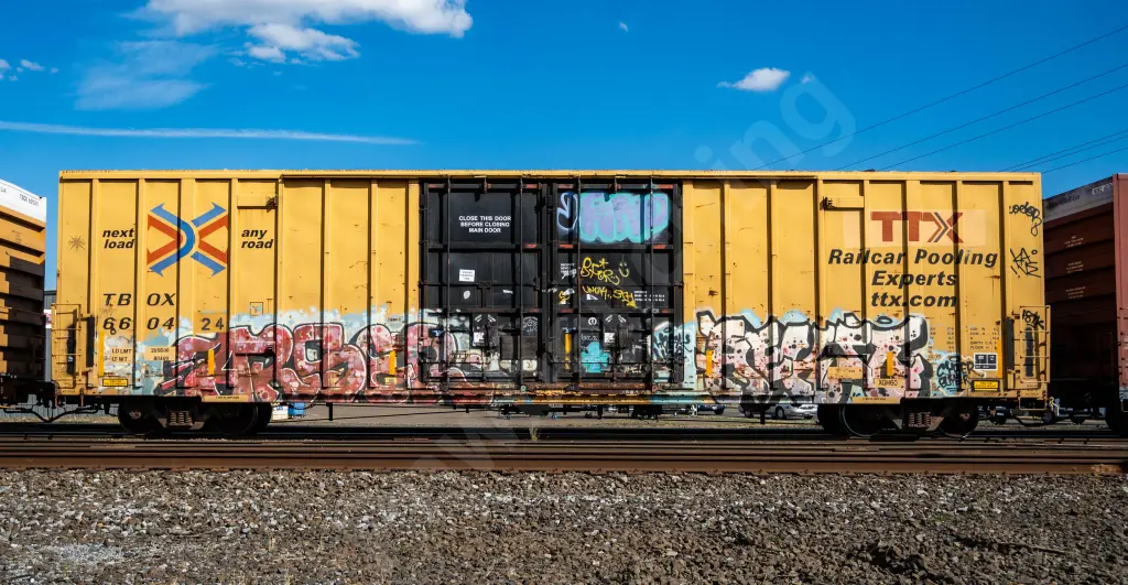 TBOX660424 - NORTH-AMERICA
