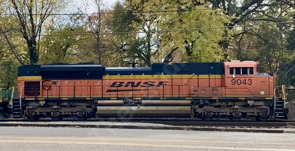 BNSF9043 - NORTH-AMERICA