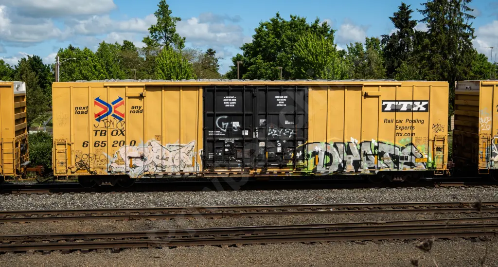 TBOX665200 - NORTH-AMERICA