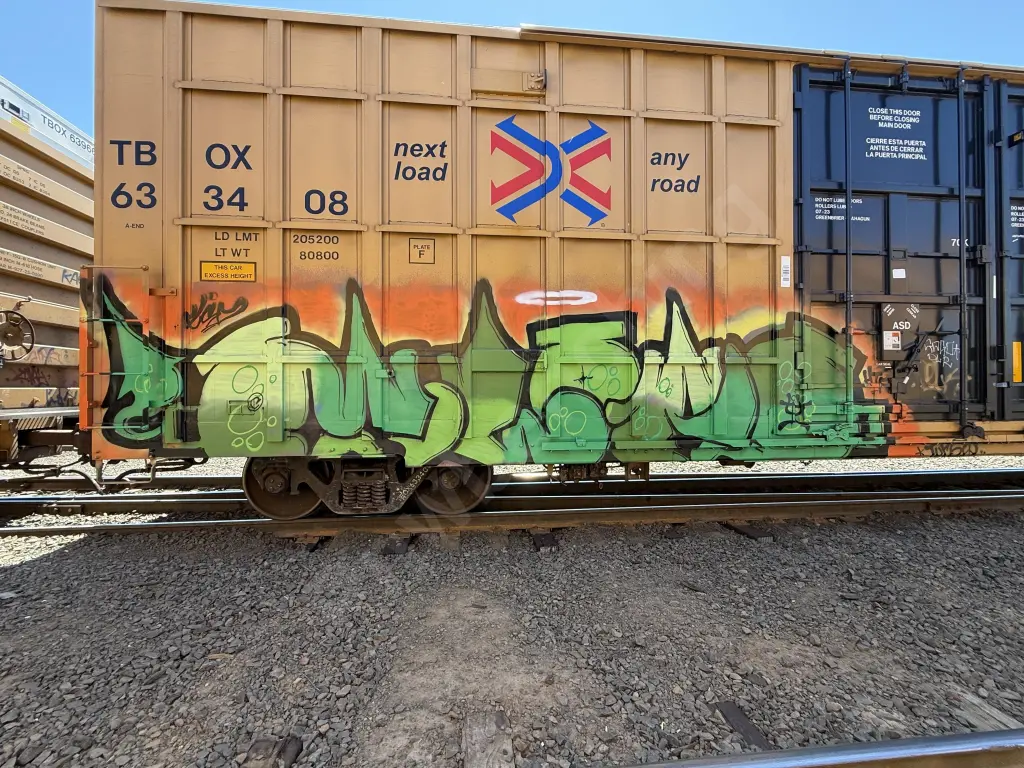 TBOX633408 - NORTH-AMERICA