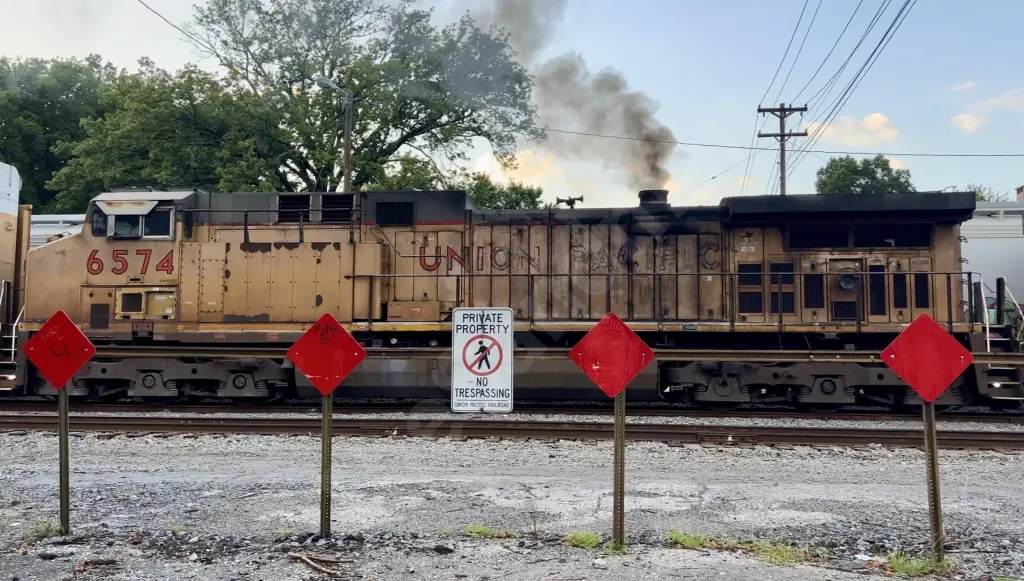 UP6574 - NORTH-AMERICA