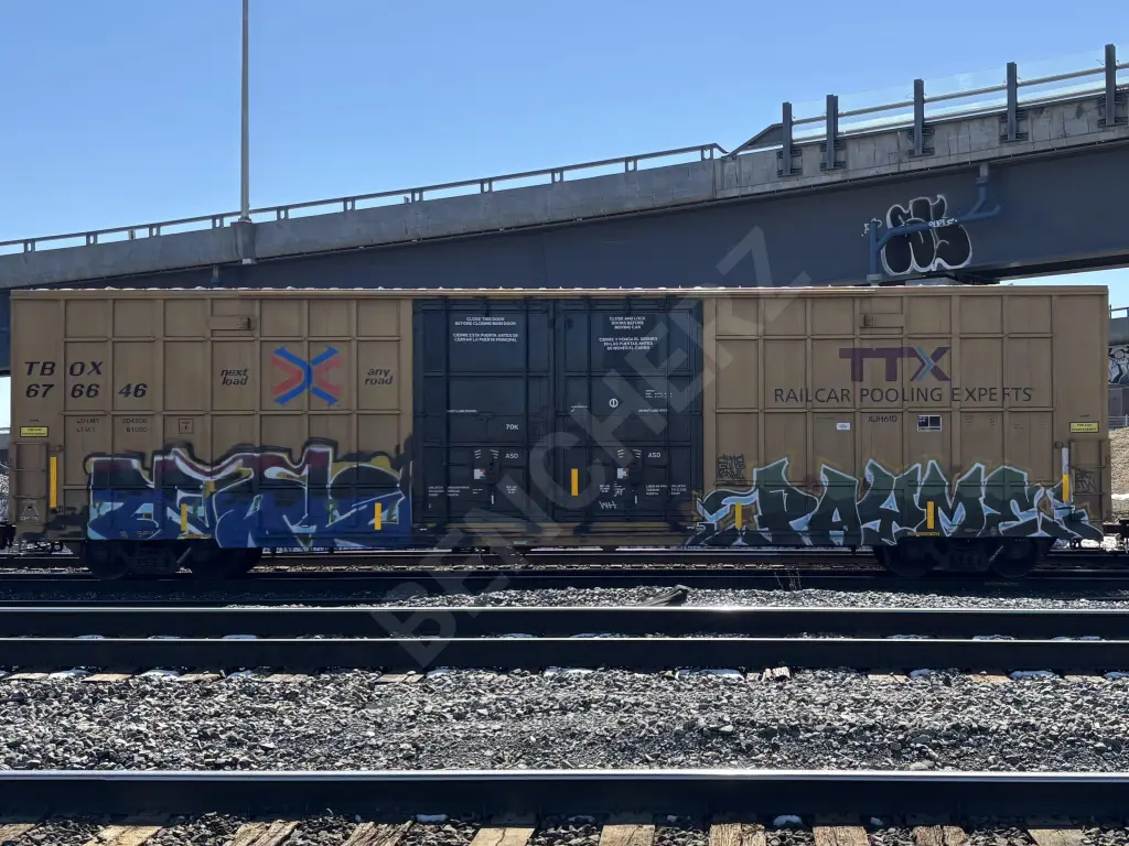 TBOX676646 - NORTH-AMERICA