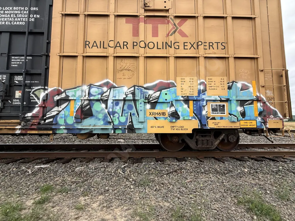 TBOX672674 - NORTH-AMERICA