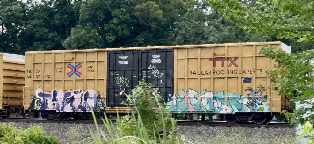 TBOX643742 - NORTH-AMERICA