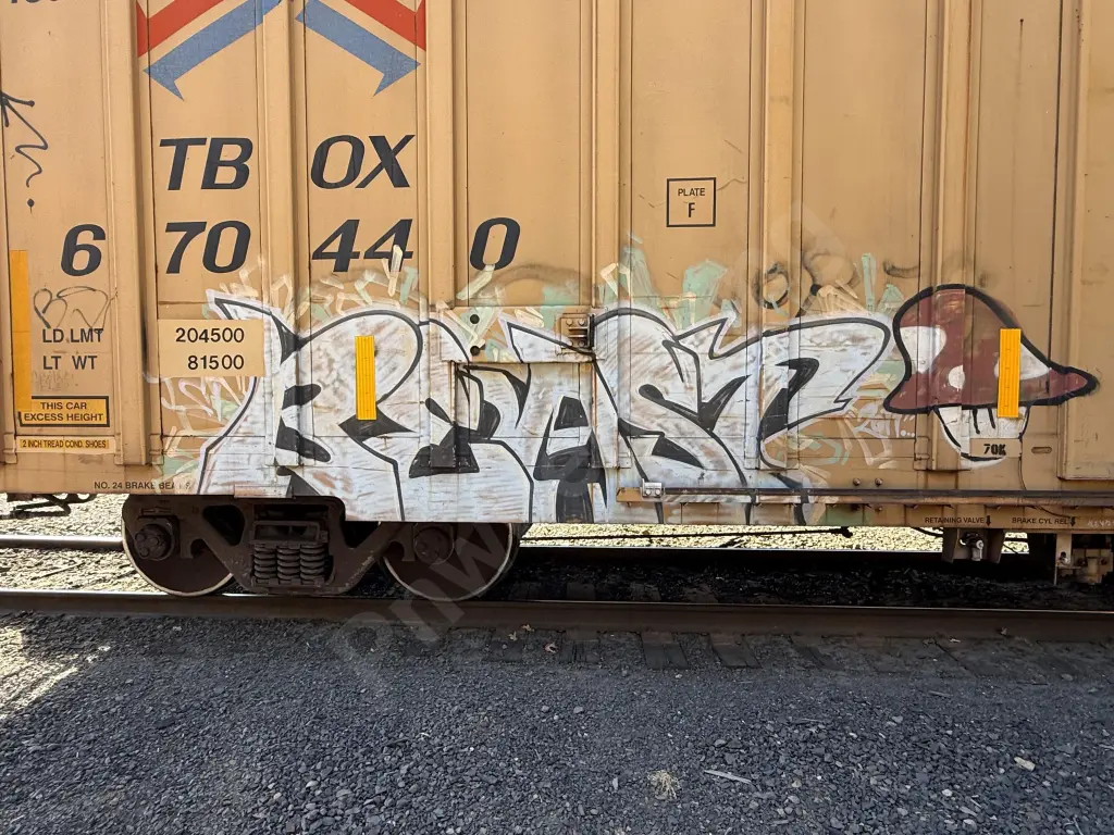 TBOX670440 - NORTH-AMERICA