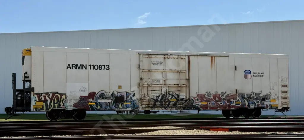 ARMN110873 - NORTH-AMERICA