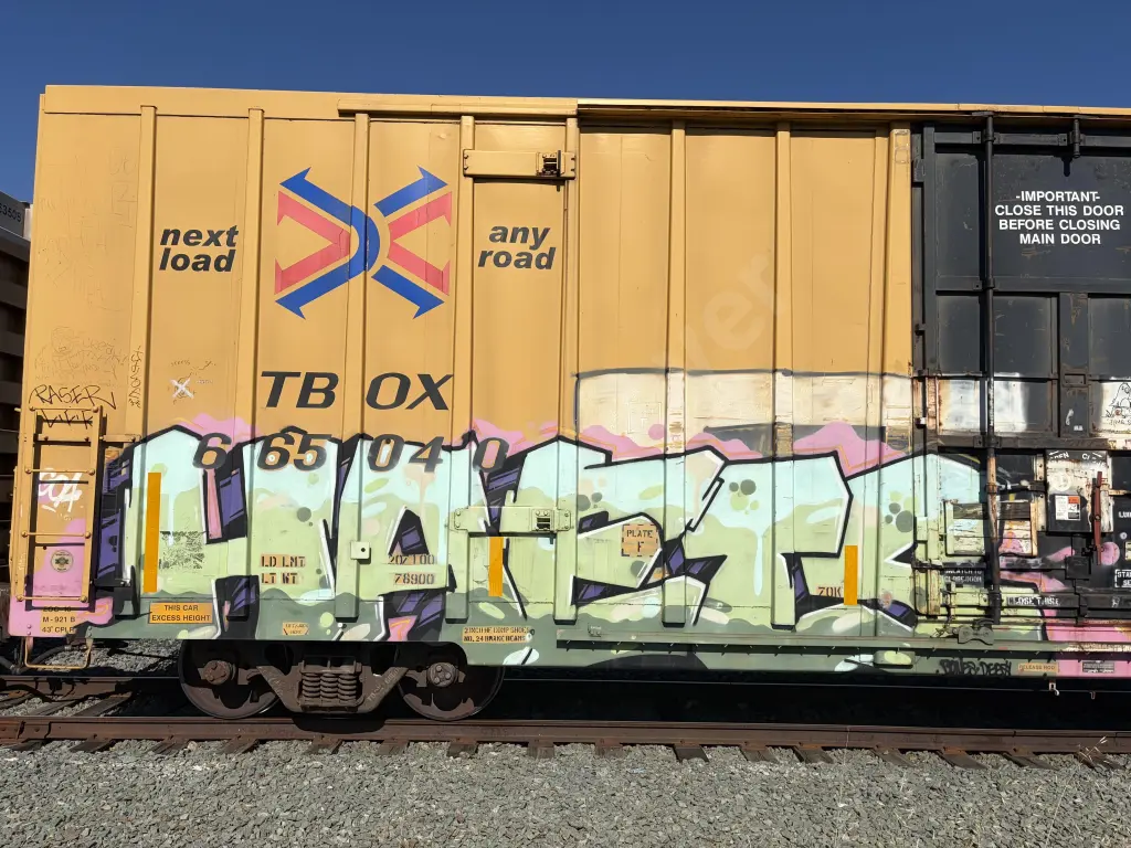 TBOX665040 - NORTH-AMERICA