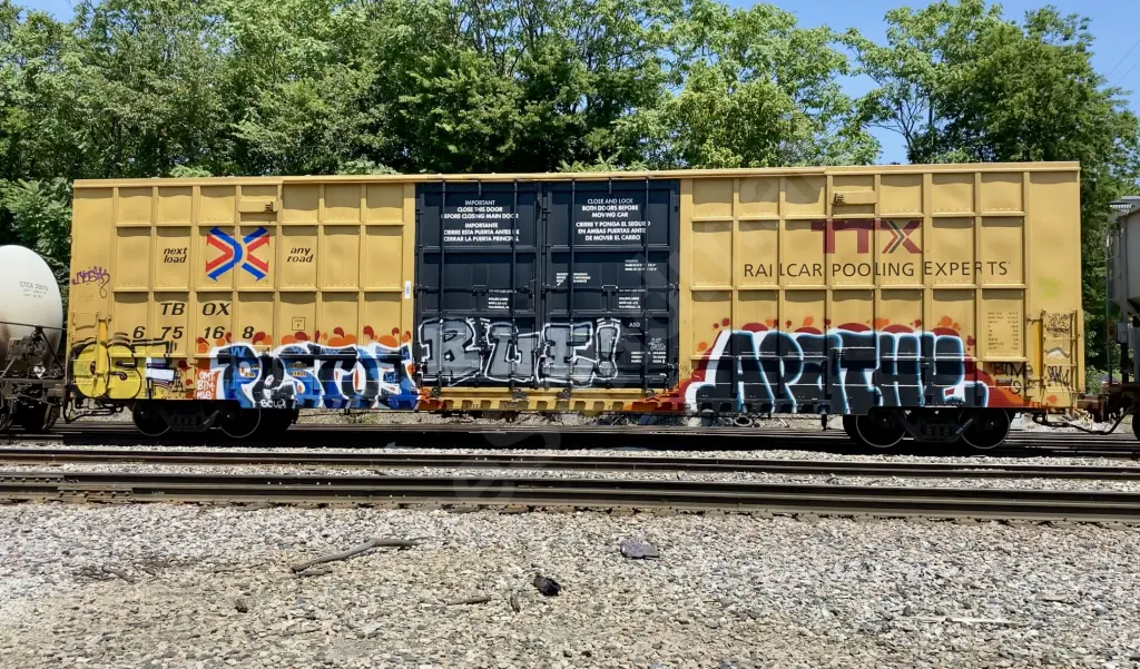 TBOX675168 - NORTH-AMERICA