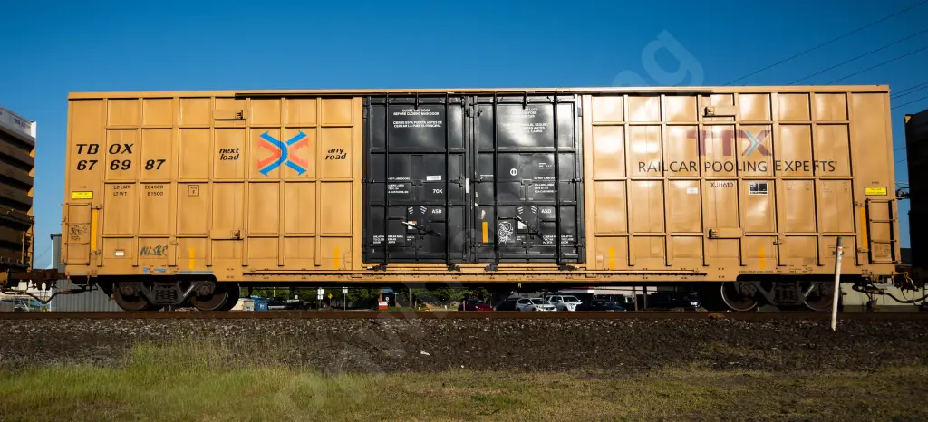 TBOX676987 - NORTH-AMERICA