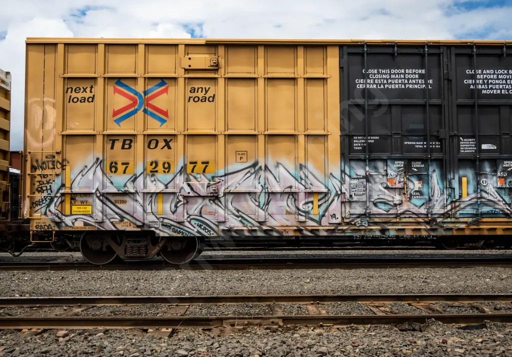 TBOX672977 - NORTH-AMERICA
