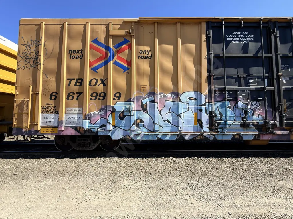 TBOX667999 - NORTH-AMERICA