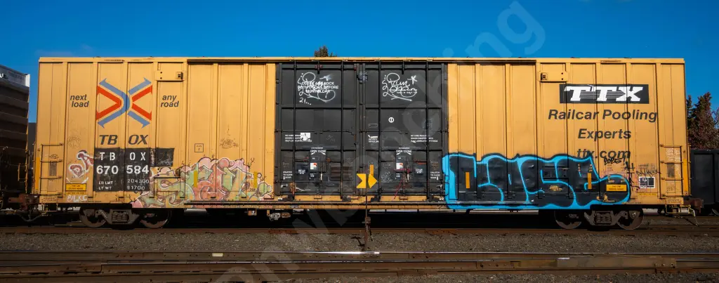 TBOX670584 - NORTH-AMERICA