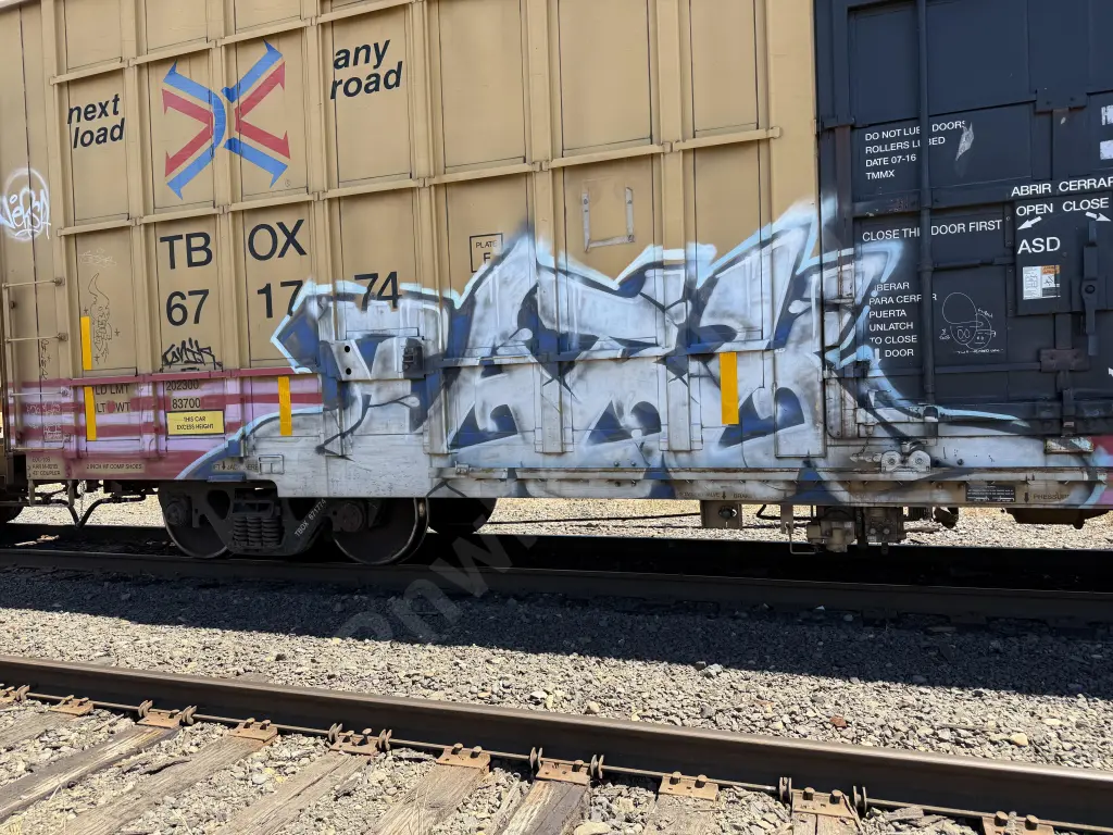 TBOX671774 - NORTH-AMERICA