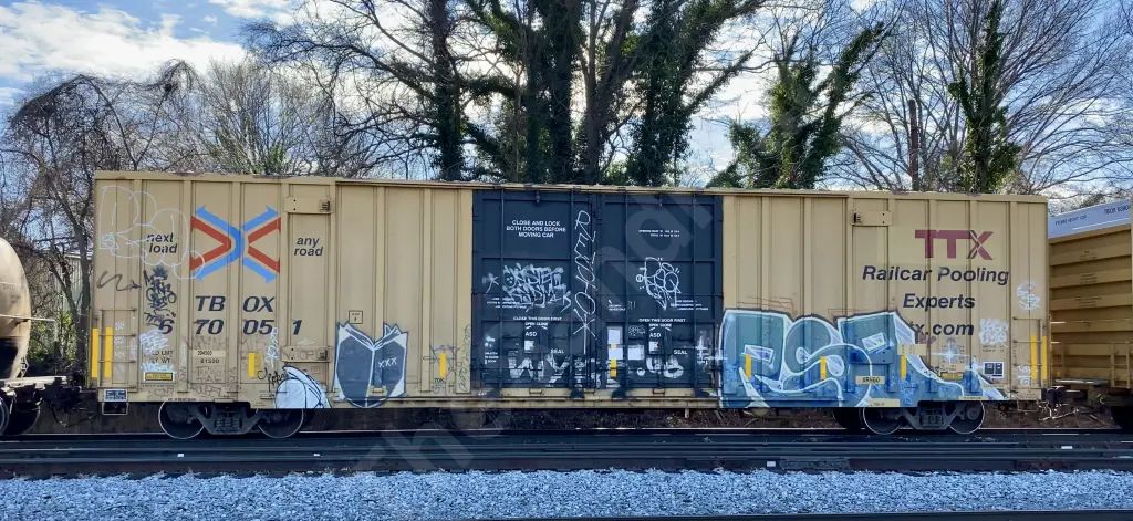 TBOX670051 - NORTH-AMERICA