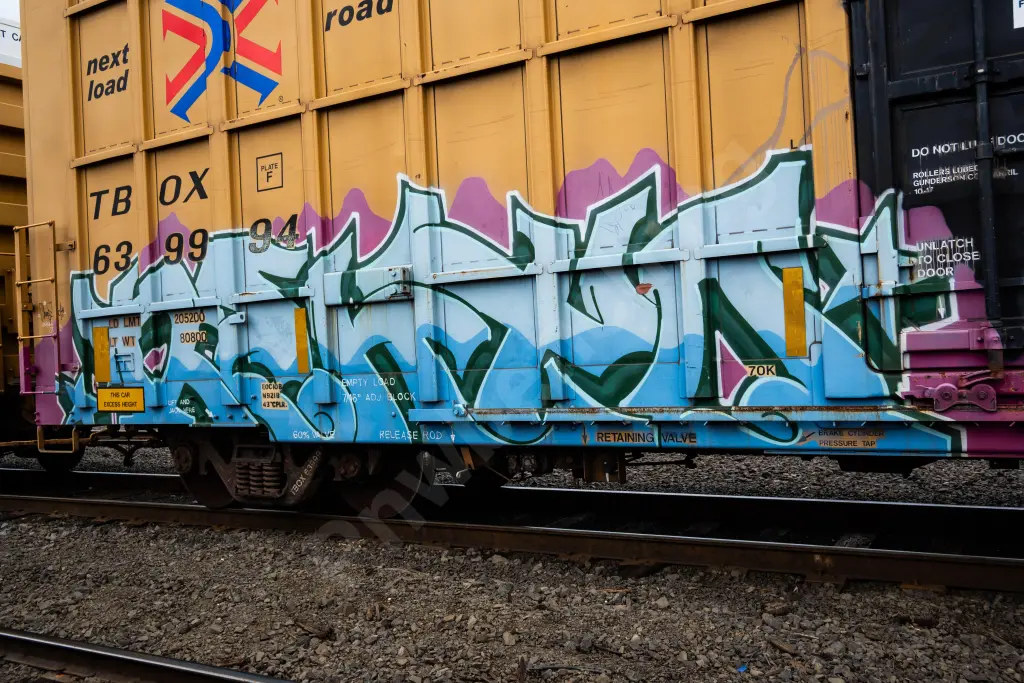 TBOX639994 - NORTH-AMERICA