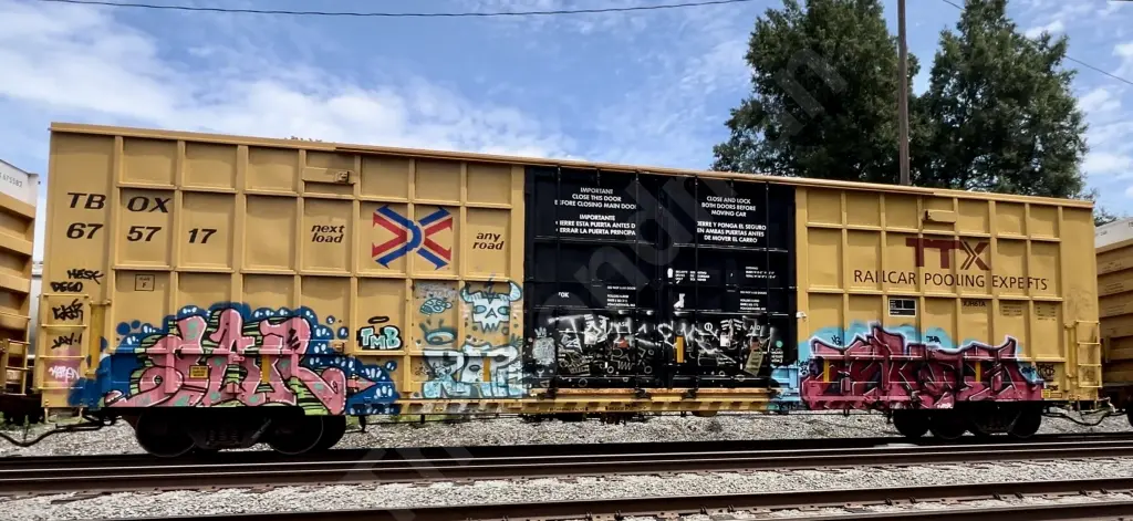 TBOX675717 - NORTH-AMERICA