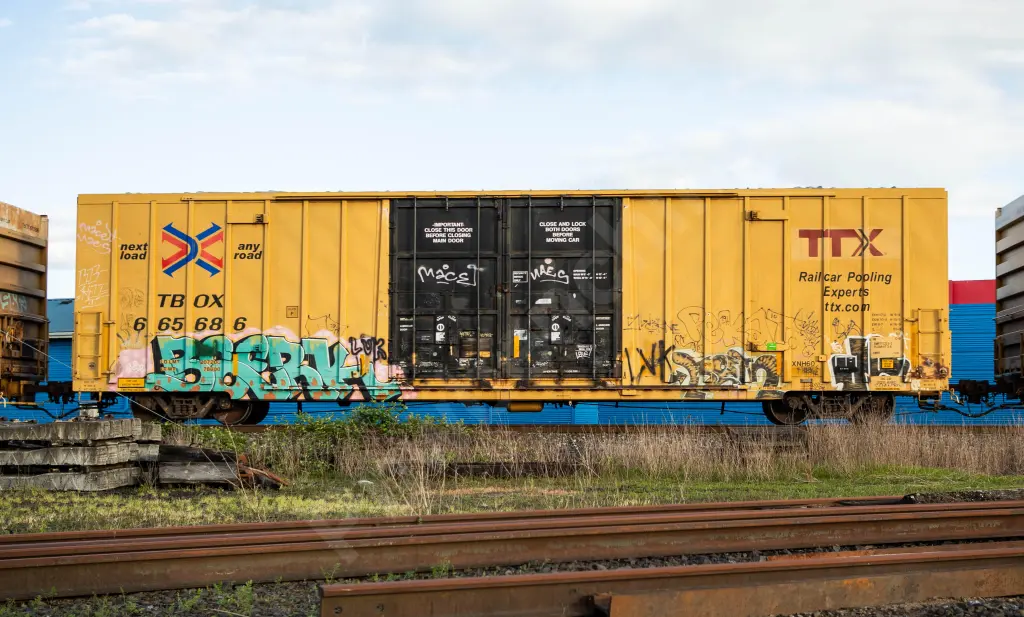 TBOX665686 - NORTH-AMERICA