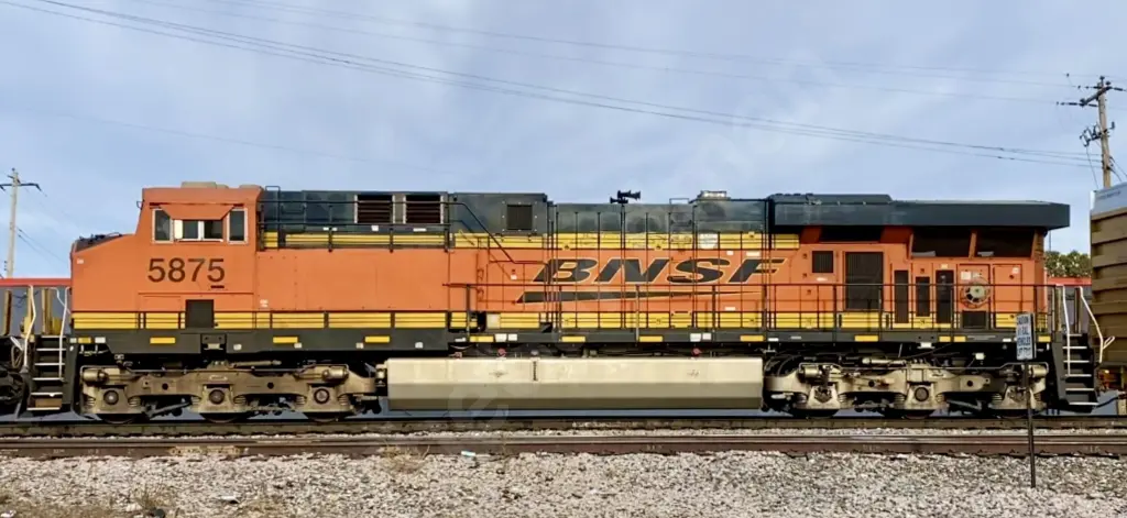 BNSF5875 - NORTH-AMERICA